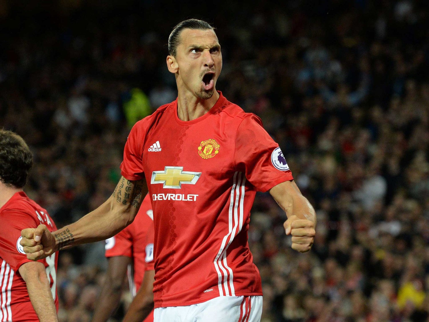 /news/ibragimovich_obkhoditsja_mju_menshe_chem_mkhitarjan_i_pogba/2016-09-03-4621